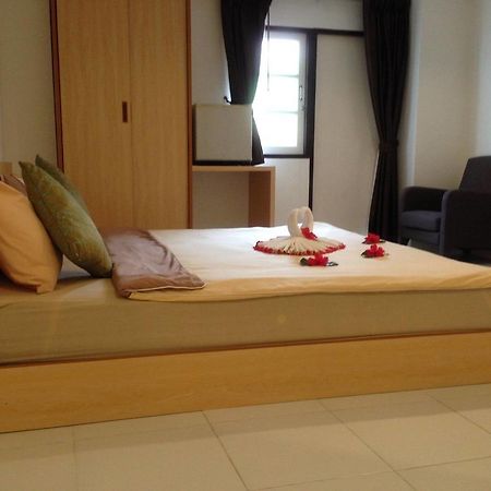 Nin Apartments Karon Beach Phuket Εξωτερικό φωτογραφία